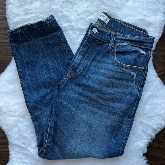 Abercrombie & Fitch The Boyfriend Mid Rise Jeans size 8/29 - Picture 6 of 6